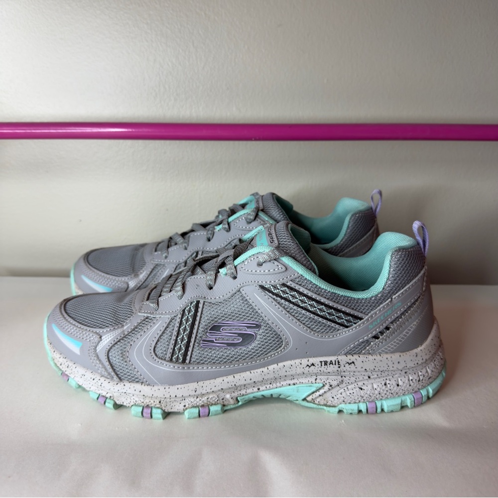 Skechers Hillcrest Vast Gray Trail Shoes Sz 10 Womens